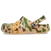 Classic Clog s potiskem v kamuflážovém vzoru „Khaki Green“