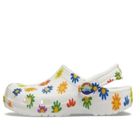 Klasické sezónní nazouváky s potiskem „White Multi“