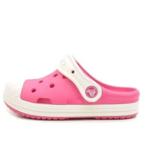 Malé sportovní sandály Crocs Outdoor bez podpatku v růžové barvě