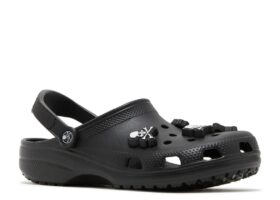Mastermind x Classic Clog „Black“