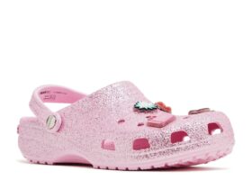 Mean Girls x Classic Clog „On Wednesdays We Wear Pink“