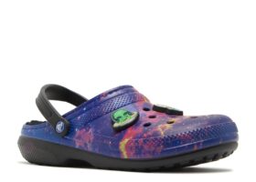 Ron English x Classic Lined Clog „Area 54 – Galaxy“