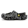 Smiley World Classic Clogs „Black White Yellow“